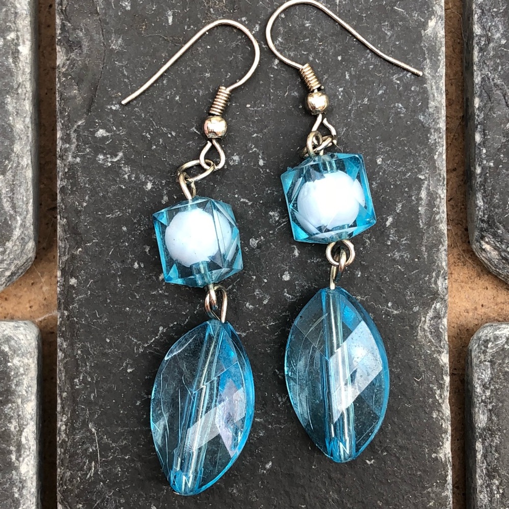 Blue crystal silver earrings
